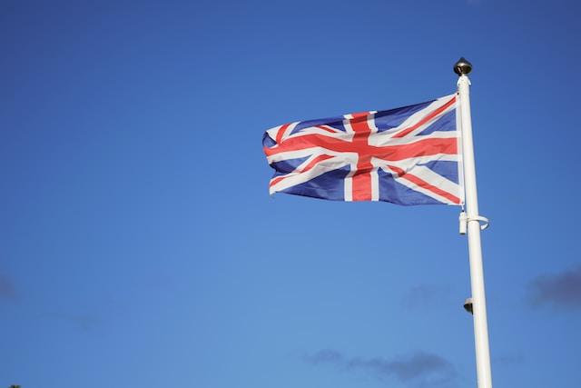 Bandera del Reino Unido, haga clic aquí para hacer un curso de inglés.